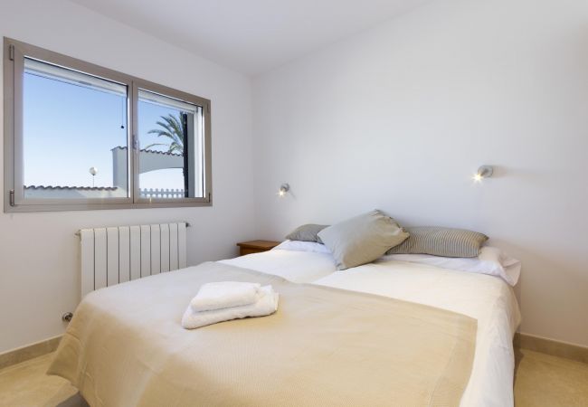 Chalet in Port de Pollença - VILLA HOLLAND (7 pax) (Ref. PP01