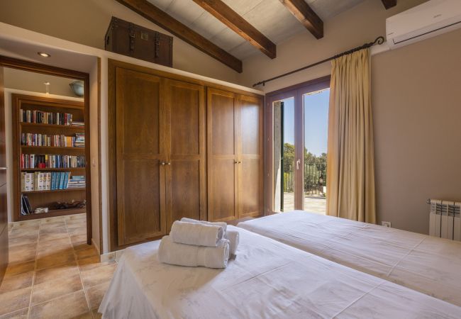 Country house in Inca - Finca Alcina