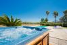 Jacuzzi and pool overlooking Alcudia